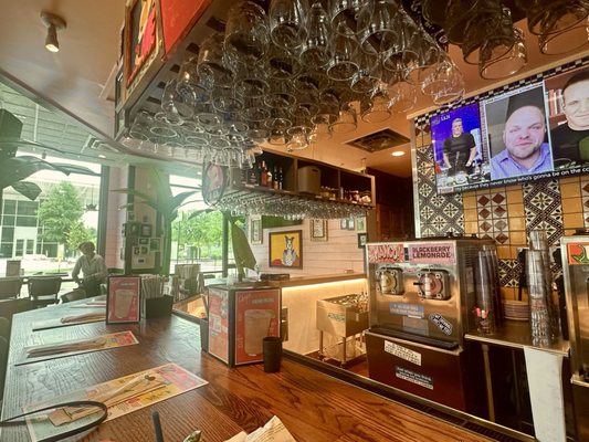 Chuy's by null
