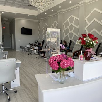 Dazzle Nails And Spa - Elegant, relaxing feeling in this beautiful salon! - Nail Salons Near Me - Springfield, Virginia Dazzle Nails And Spa - Elegant, relaxing feeling in this beautiful salon! - Nail Salons Near Me - Springfield, Virginia