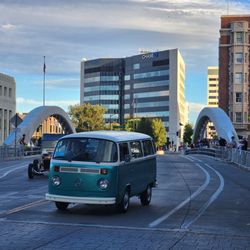 Virginia Street Bridge