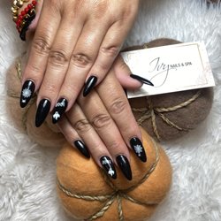 Ivy Nails & Spa