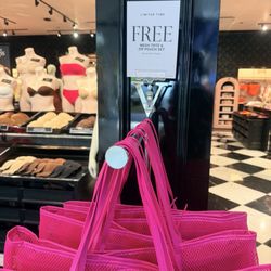 Victoria's Secret & PINK