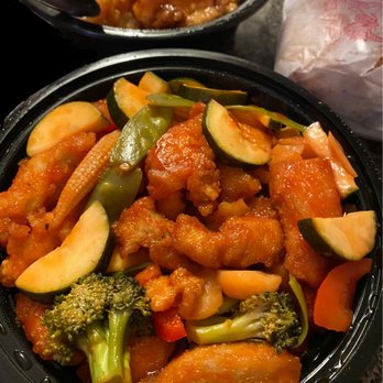 Silk Road Gourmet Chinese - Surprising chicken - New American Near Me - Pittsburgh, Pennsylvania