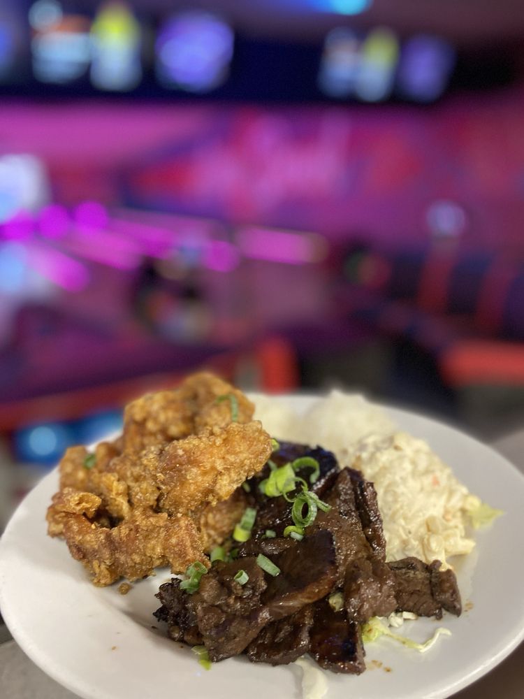 Aiea Bowl - wedding in Aiea, HI