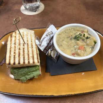 Linn's Restaurant - Corn chowder and Ham sandwich - American Near Me - Cambria, California Linn's Restaurant - Corn chowder and Ham sandwich - American Near Me - Cambria, California