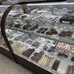 Kilwins Ice Cream - Chocolate - Fudge - Variety chocolates