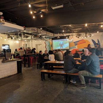 St Elmo Brewing Company - Inside seating - Breweries Near Me - Austin, Texas St Elmo Brewing Company - Inside seating - Breweries Near Me - Austin, Texas