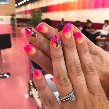 Varnish Lab - Nail Salons Near Me - Playa Vista, California
