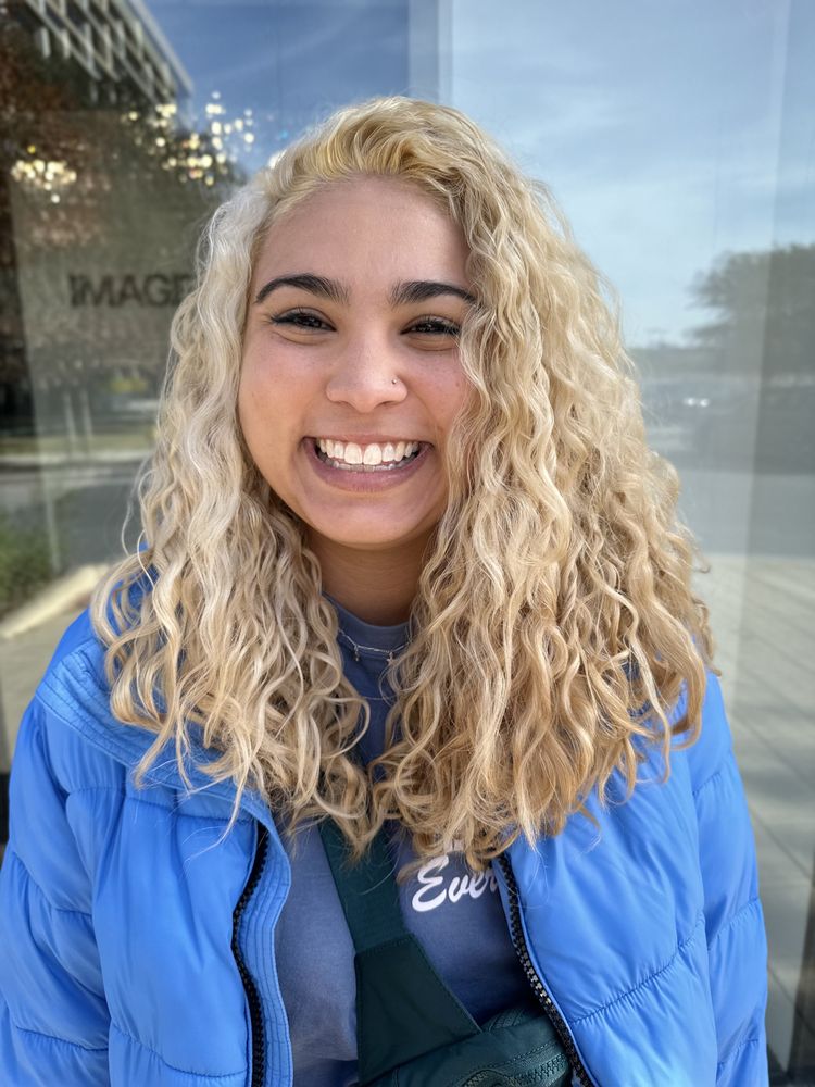 Dallas Curl Studio Logo