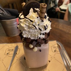 Bulls and Dogs - An awesome shake!!