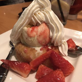 BJ's Restaurant & Brewhouse - This beignet was so good...it is now our alternative when we're not feeling the Pizookie - Pizza Near Me - Brea, California