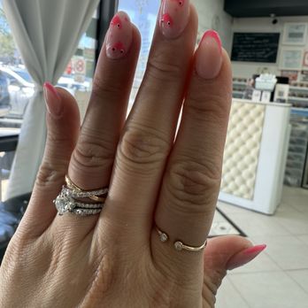 Luxes Nails & Spa - Waxing Near Me - San Diego, California