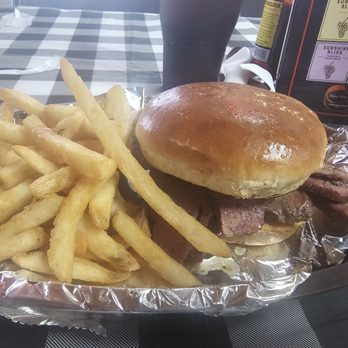 Dirty South BBQ House - Tri-tip sandwich - Barbeque Near Me - Yuma, Arizona Dirty South BBQ House - Tri-tip sandwich - Barbeque Near Me - Yuma, Arizona
