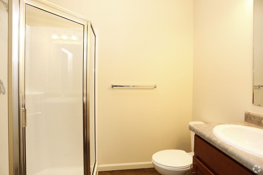 MONTROSE SQUARE APARTMENTS Updated May 2024 15 Photos 6531 Emmons