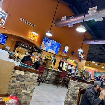 Los Ranchos - Very nice bar area with T.V.s. - Mexican Near Me - Madisonville, Texas