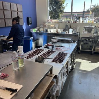 Maison Noten - Where the magic happens! - Chocolatiers & Shops Near Me - Los Angeles, California Maison Noten - Where the magic happens! - Chocolatiers & Shops Near Me - Los Angeles, California