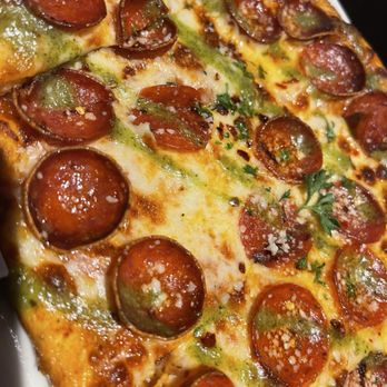 Twin Peaks - Flatbread pizza - New American Near Me - Brandon, Florida