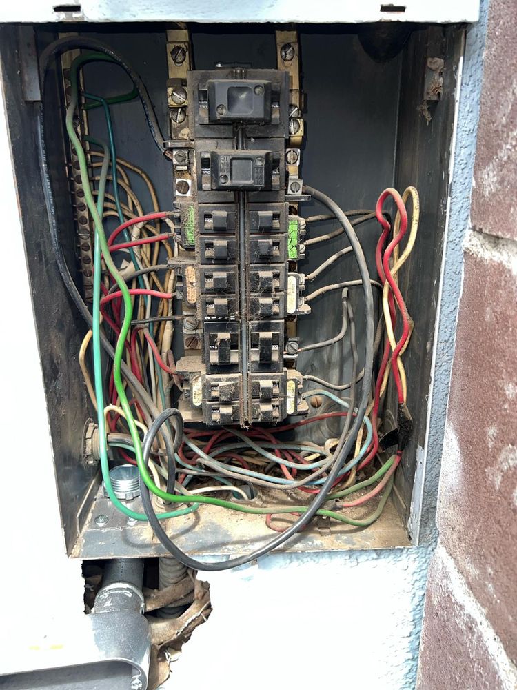 Slide of Betos Electric