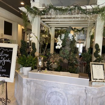 Tea Rose Garden - The welcoming garden setting - Tea Rooms Near Me - Pasadena, California Tea Rose Garden - The welcoming garden setting - Tea Rooms Near Me - Pasadena, California