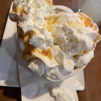 Pourhouse - Peach cobbler - Bars Near Me - Loveland, Colorado Pourhouse - Peach cobbler - Bars Near Me - Loveland, Colorado