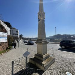 Kursächsische Distanzsäule - Postmeilensäule Meißen