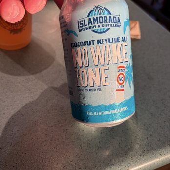 Pineapple Willy's - Coconut key lime beer - Seafood Near Me - Panama City Beach, Florida