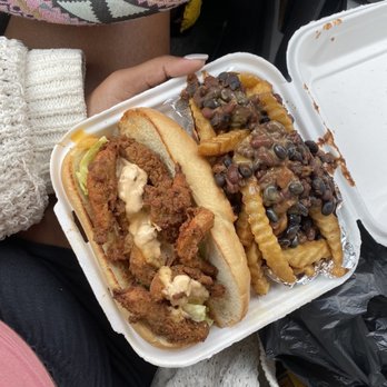 Imagine Vegan Cafe - Shrimp Po Boy with chili fries - Vegan Near Me - Memphis, Tennessee