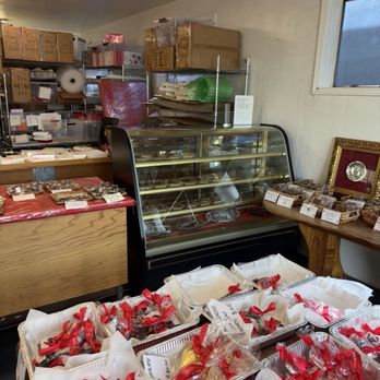 Donnelly Fine Chocolates - hearts - Candy Stores Near Me - Santa Cruz, California Donnelly Fine Chocolates - hearts - Candy Stores Near Me - Santa Cruz, California