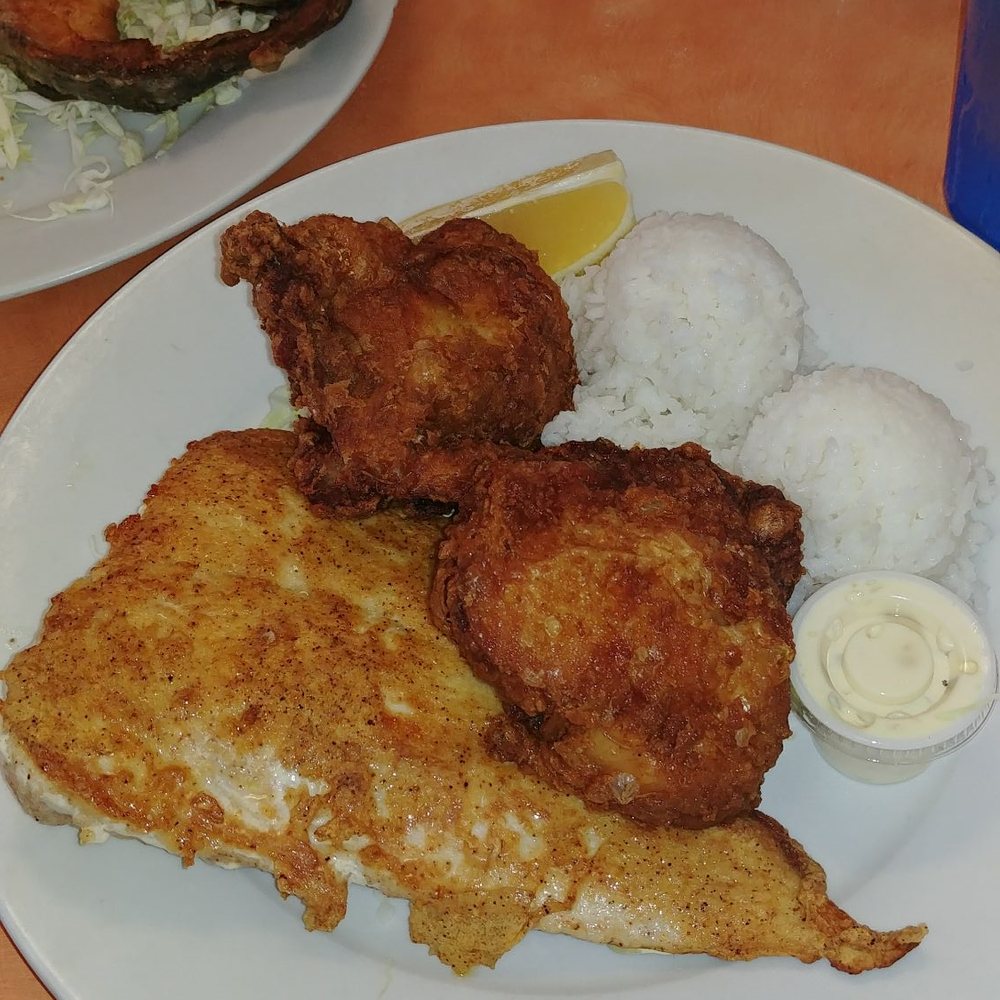 Ray's Café - Ono and chicken combo $12 - American Near Me - Honolulu, Hawaii
