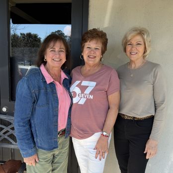 Bistro Byronz - Wine Bars Near Me - Mandeville, Louisiana