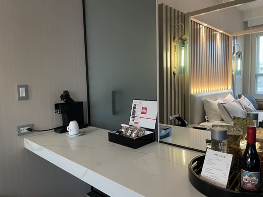 Glass Light Hotel & Gallery, Autograph Collection by null