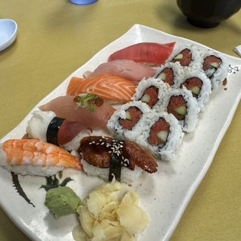 Sushi Island - Nigiri sushi Combo B - Sushi Bars Near Me - Gardena, California Sushi Island - Nigiri sushi Combo B - Sushi Bars Near Me - Gardena, California