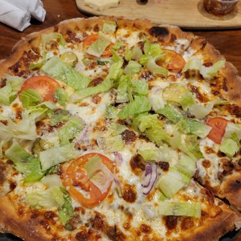 Avenue Ale House & Pizza Loft - Cheeseburger pizza - New American Near Me - York, Pennsylvania