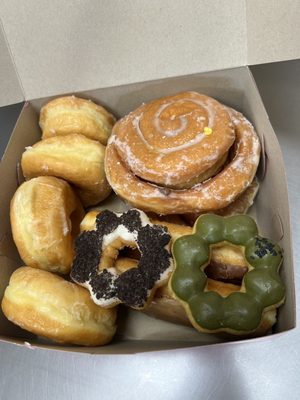 Colonial Donuts by null