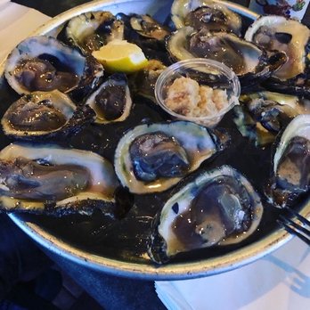 Monk's Steamer Bar - Raw Oysters @ Monks - Sports Bars Near Me - Sarasota, Florida