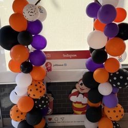 Jollibee - Halloween decor