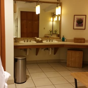 ME SPA Simi Valley - Women's Locker room - Day Spas Near Me - Simi Valley, California ME SPA Simi Valley - Women's Locker room - Day Spas Near Me - Simi Valley, California