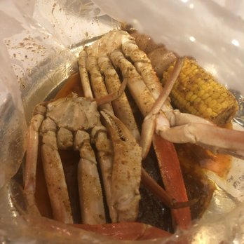 Mighty Crab - One pound of snow crab legs, corn on cob and potatoes - Seafood Near Me - Jackson, Mississippi