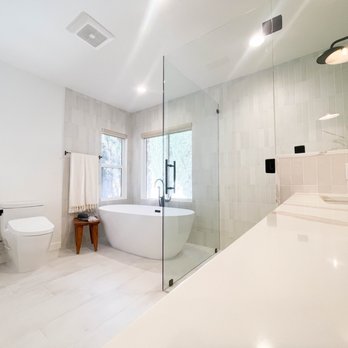 Friendly Contractor - Primary Bathroom in Woodland Hills - General Contractors Near Me - Beverly Hills, California Friendly Contractor - Primary Bathroom in Woodland Hills - General Contractors Near Me - Beverly Hills, California