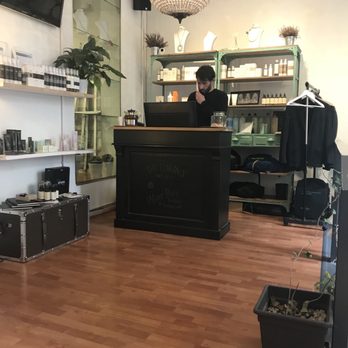 Blow Dry Bar - Hair Salons Near Me - Madrid, M Blow Dry Bar - Hair Salons Near Me - Madrid, M