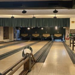 Atomic Bowl Duckpin - Old School!