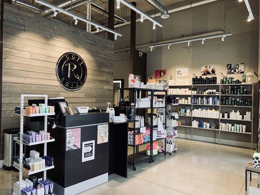 Roots Salon by null