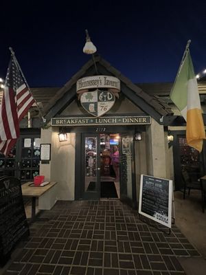 Hennessey's Tavern by null