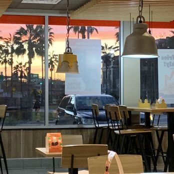 Burger King - Seating area at the Burger King in Corpus Christi. - Burgers Near Me - Corpus Christi, Texas