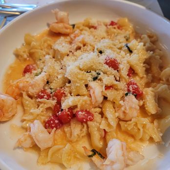 Sixty Vines - New American Near Me - Charlotte, North Carolina
