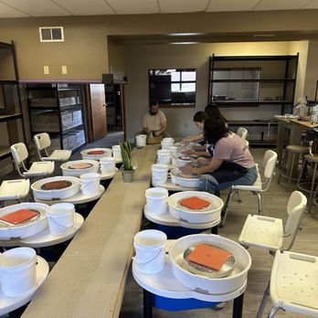 The Clay Corner - Wheel throwing - Art Classes Near Me - Mammoth Lakes, California