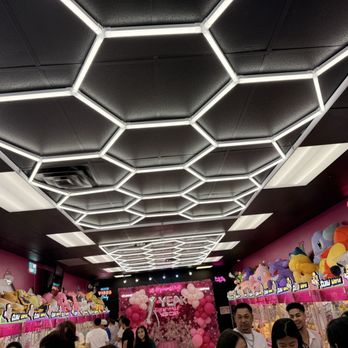 Claw World - Arcades Near Me - Las Vegas, Nevada