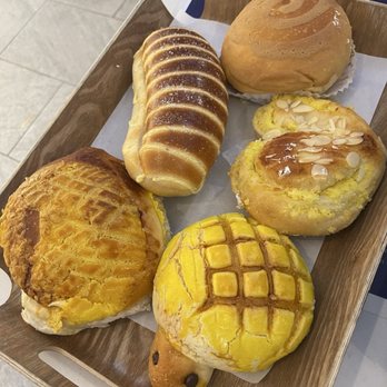 Bakery 1908 - Turtle bun, caterpillar roll, coffee bun, coconut butterfly roll, pineapple roll. - Bakeries Near Me - Orlando, Florida