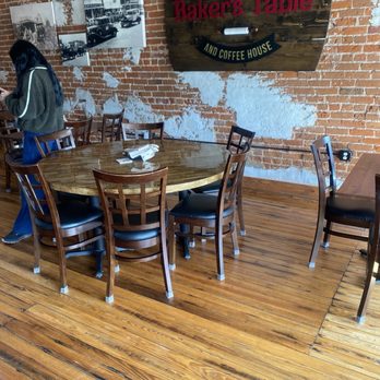 The Baker's Table - Seating inside - Coffee & Tea Near Me - Tonkawa, Oklahoma