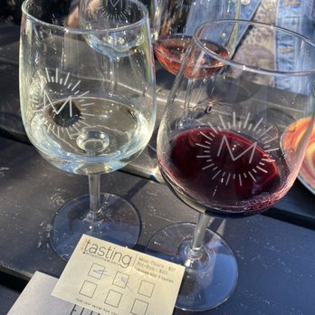 Miramonte Winery - Tastings - Wineries Near Me - Temecula, California