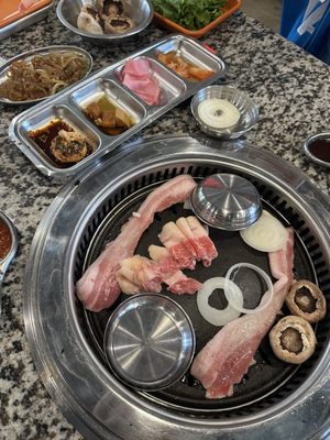 Let's Meat Kbbq by null